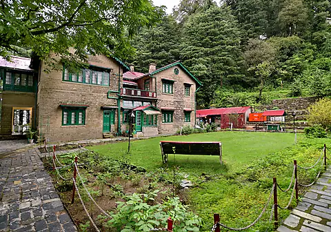 Brij Villa, Dalhousie, A Colonial Luxury Retreat