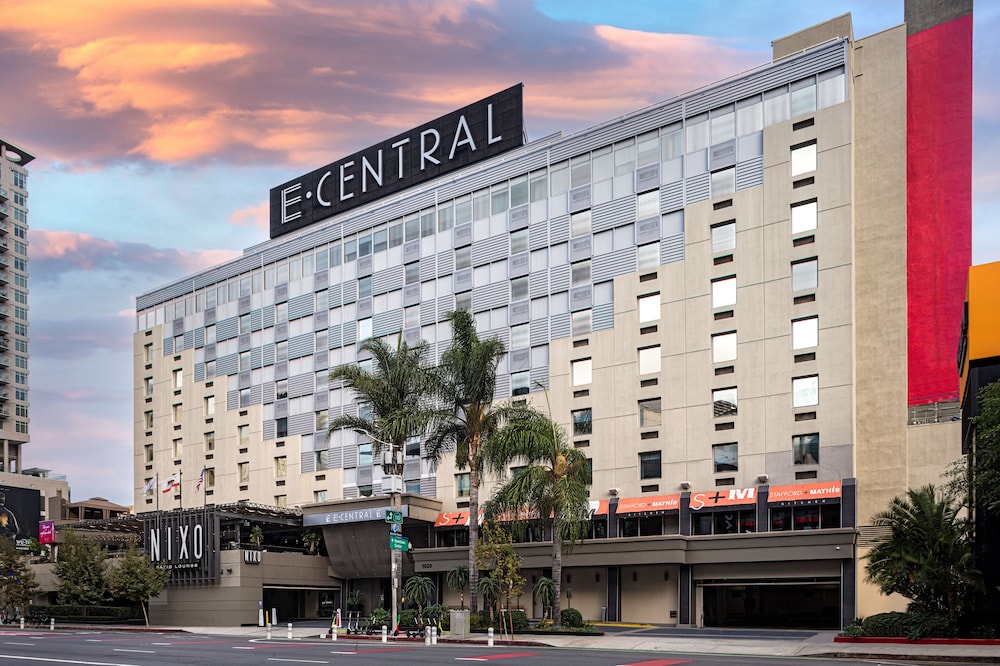 E-Central Downtown Hotel
