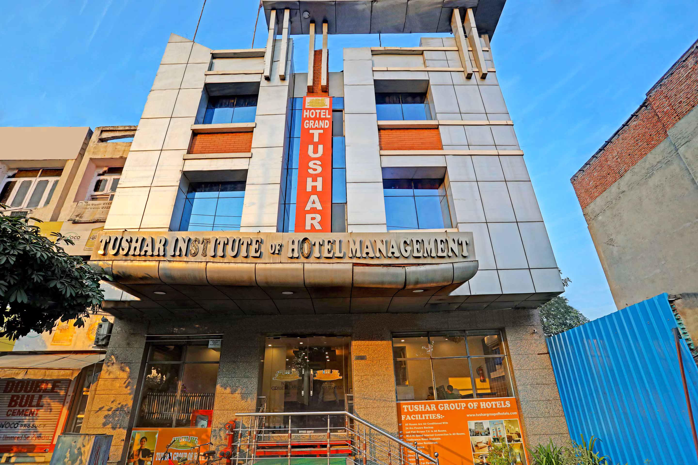 Hotel Grand Tushar Ghaziabad Railway Station