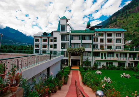 Royal Park Resorts and spa ( A River side Resort )